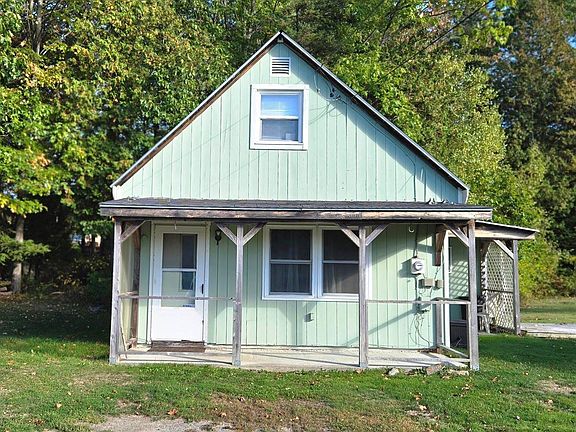 3rd image of 205 Riverside Dr