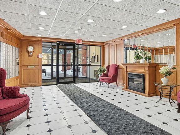 5th image of 9 Bonheur Ct #808