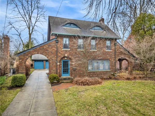 20791 Lake Rd, Rocky River, OH 44116