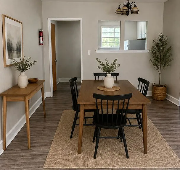 2717 Folts Dr — Photo 2