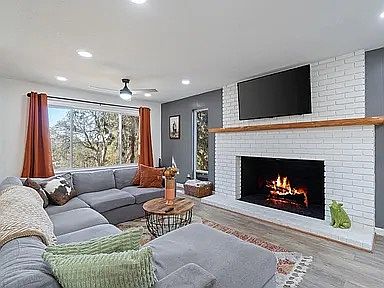 3rd image of 43299 Ranger Circle Dr