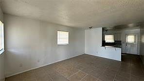 3rd image of 325 W Pierce St #1