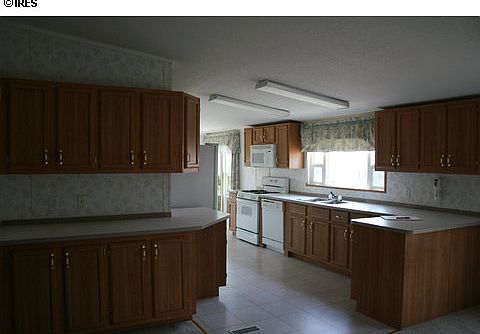 4th image of 3398 Yucca Cir