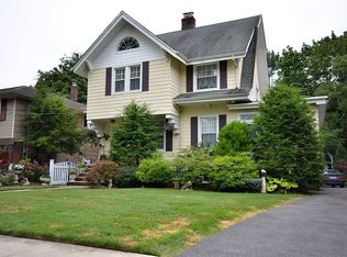 324 Highwood Ave, Leonia, NJ 07605