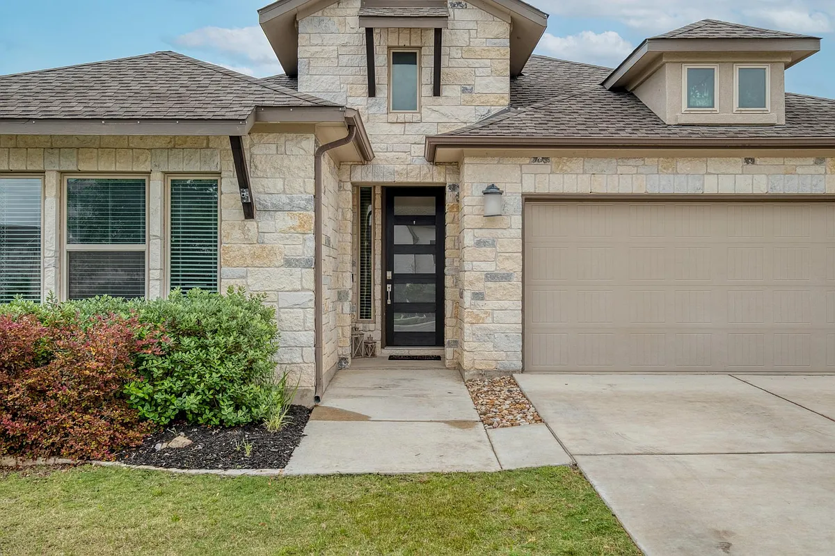 Building Photo - 6221 Bower Well Rd