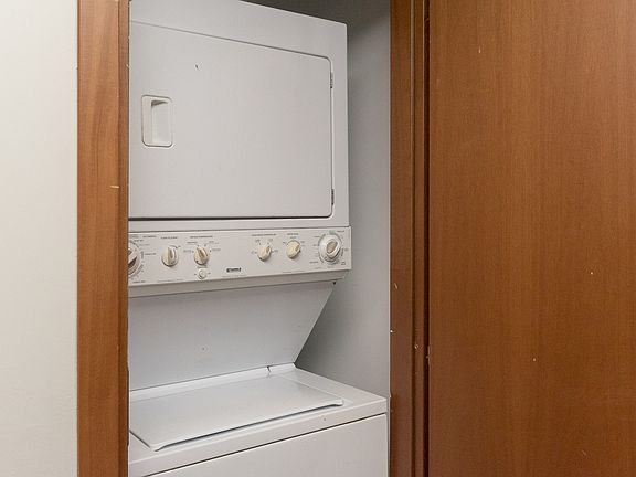 5th image of 4906 N Springfield Ave #G
