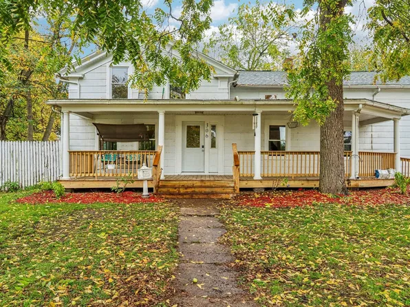 303 Milton Ave, Janesville, WI 53545