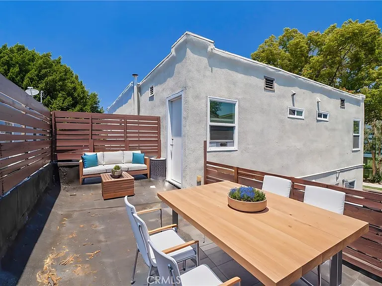 5152 Romaine St — Photo 23