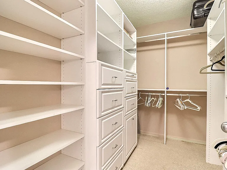 5172 Fountains Dr S — Photo 17