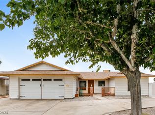 4294 Annie Oakley Dr, Las Vegas, NV 89121