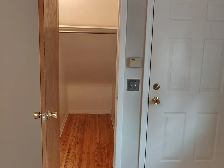 411 W Hickory St — Photo 11