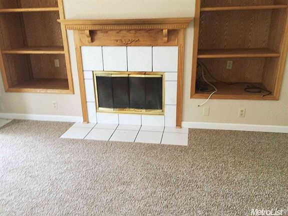 3rd image of 3351 Maravilla Dr