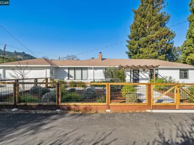 3268 Park Ln, Lafayette, CA, 94549