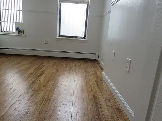 Rented by Alpha Properties NYC I LLC | media 21