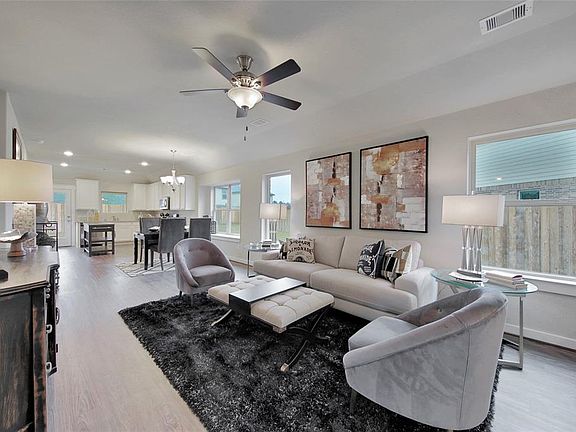 3rd image of 22382 Soaring Woods Ln