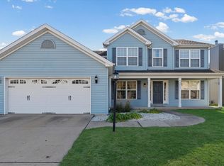 3911 Wild Flower Dr, Champaign, IL 61822