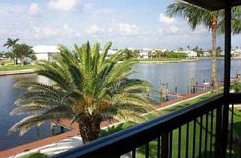 1st image of 140 Seaview Ct APT 103S