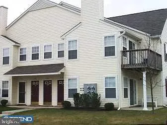 121 Horseshoe Dr — Photo 2