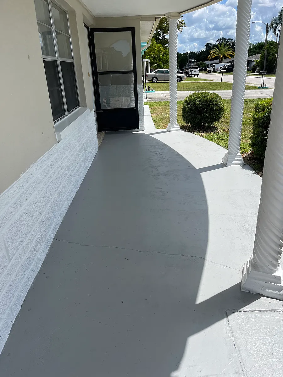 Building Photo - 7301 Ivanhoe Dr