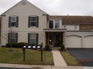 413 Dunham Rd, Saint Charles, IL 60174