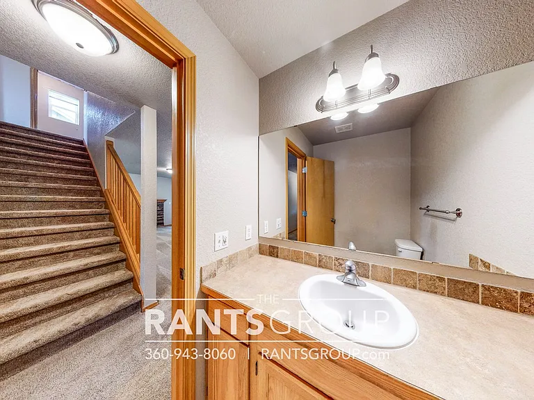 4612 Kapalea Way SE — Photo 10