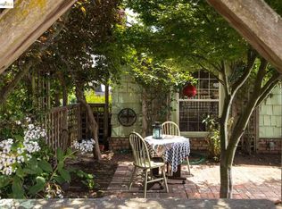 10555 Stella St, Oakland, CA 94605