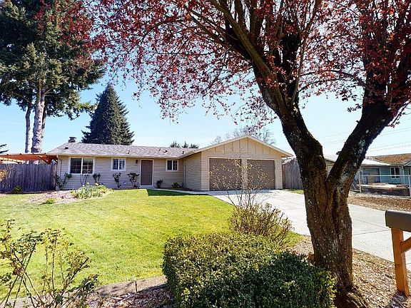 2nd image of 7615 NE 122nd Ave