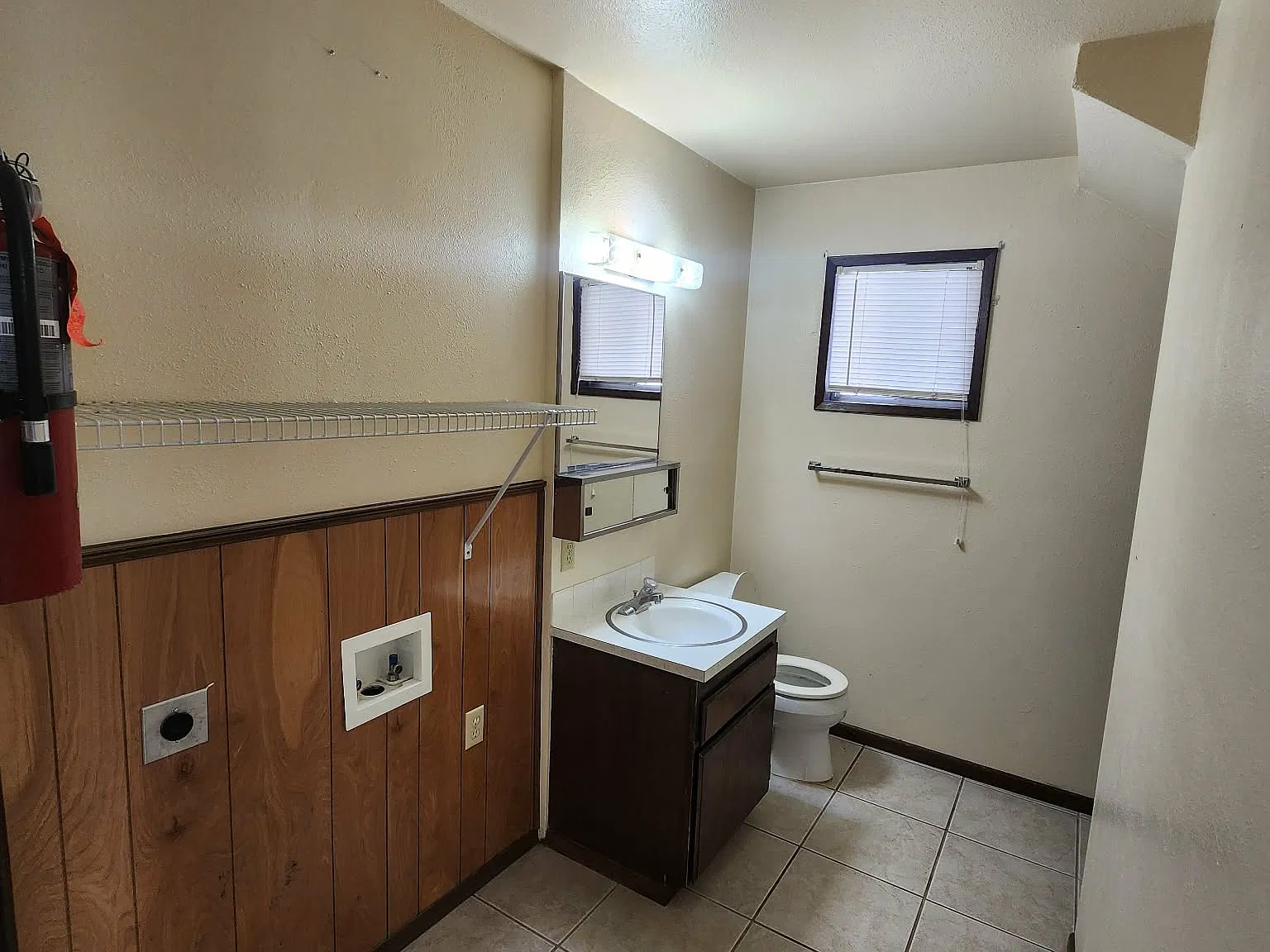2 bed, 1.5 bath, 1000 sqft, $1,300 — Photo 4