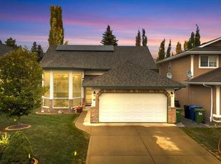 18 S Asmundsen Close, Red Deer, AB T4R2X6