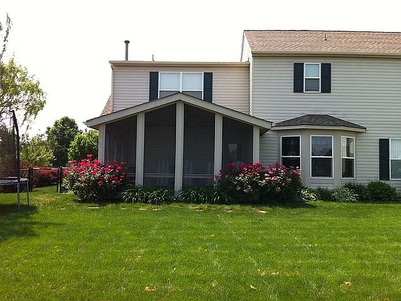 3rd image of 6538 Lakesedge Dr