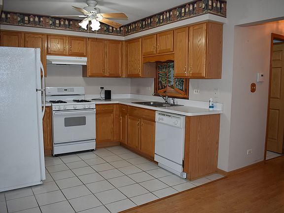 5th image of 8503 Hill Top Ct