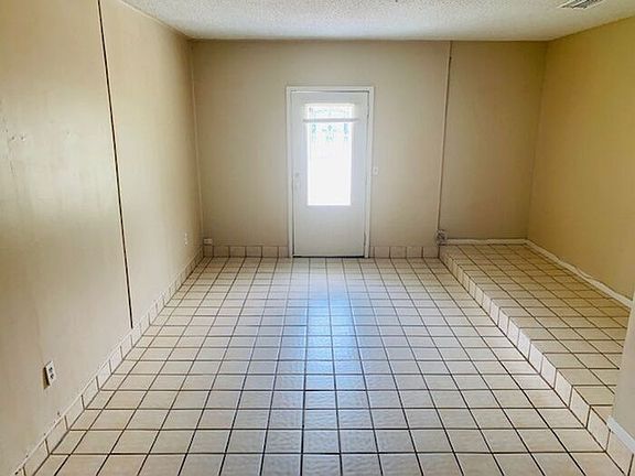5th image of 1021 Vigo Ave