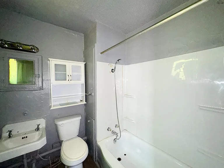 2115 Princeton Ave — Photo 7