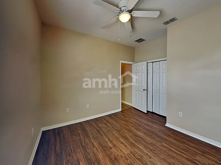 1025 Brenton Manor Dr — Photo 11