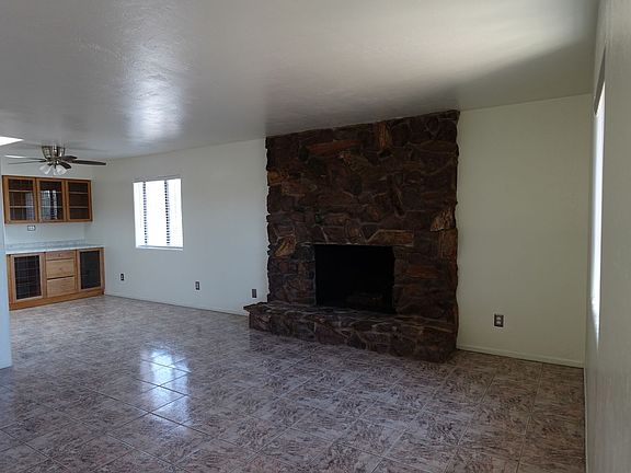 4th image of 1015 N Columbia Ave