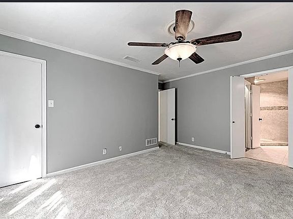 4th image of 2601 Country Pl