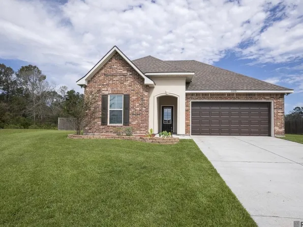 23091 Antler Lake Dr, Denham Springs, LA 70726