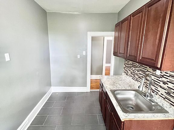 2nd image of 100 Chestnut St #41