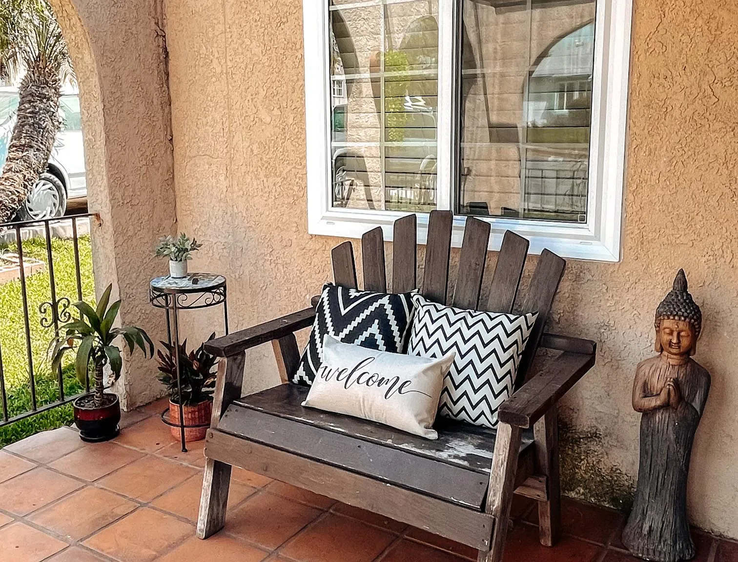 2 bed, 1250 sqft, $3,700 — Photo 2