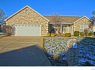 345 Stallion Trl, Saint Peters, MO 63376