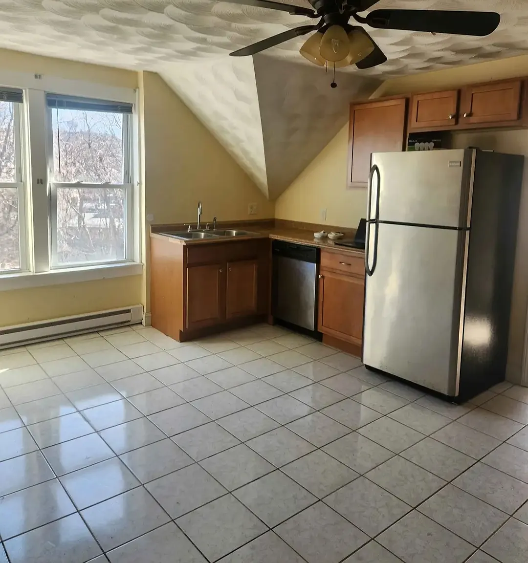 42 W Park Pl — Photo 2