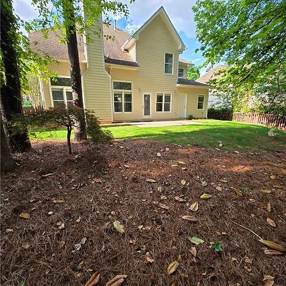1496 Brentwood Dr — Photo 19