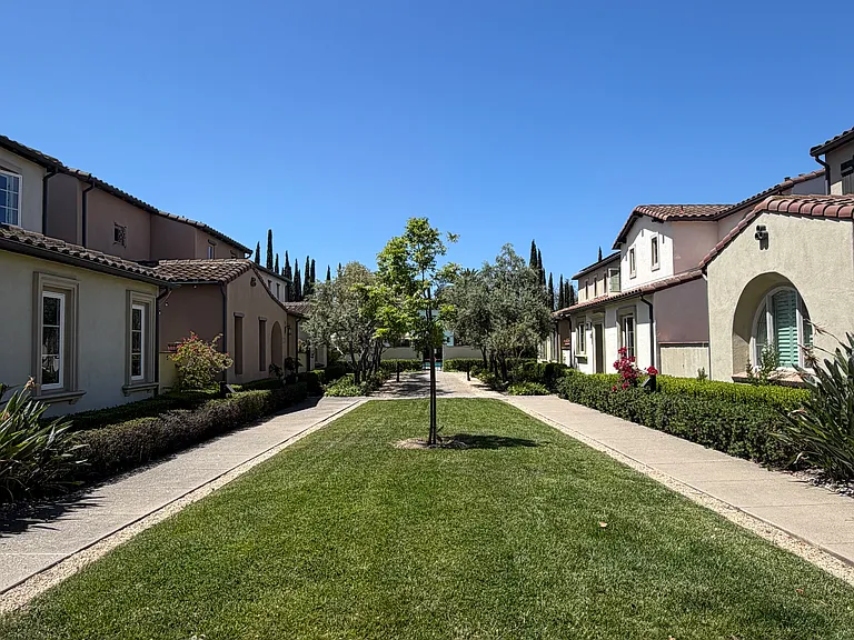 1321 Dahlia Loop — Photo 23