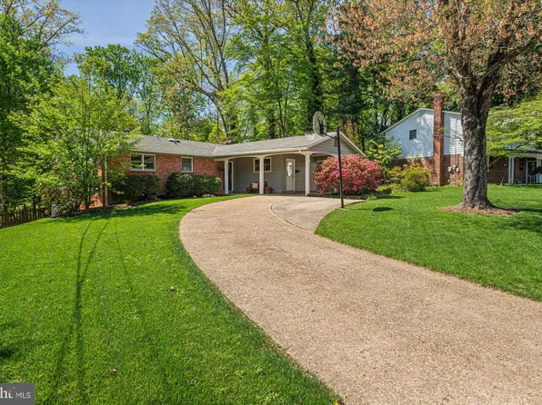 8511 Parliament Dr, Springfield, VA 22151