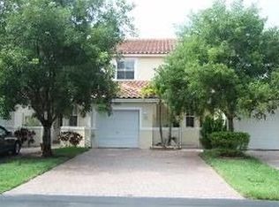 9756 NW 45th Ln, Doral, FL 33178