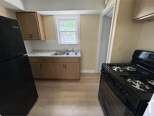 16222 Lotus Dr — Photo 8