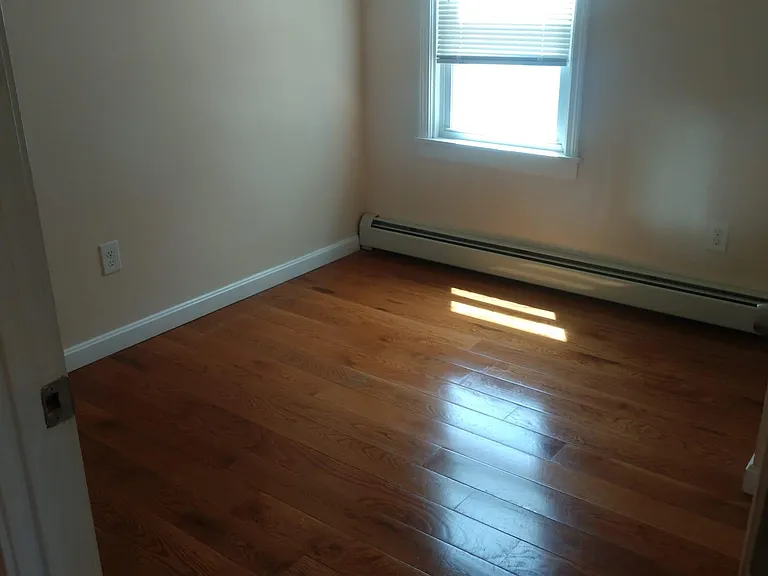 24 Frederick St — Photo 18