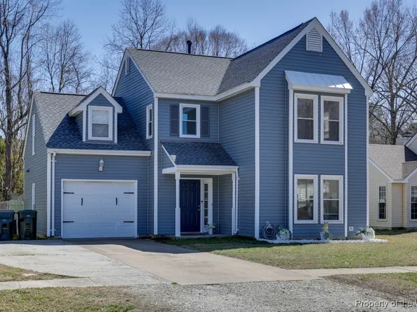 104 Sheffield Ln, Yorktown, VA 23693