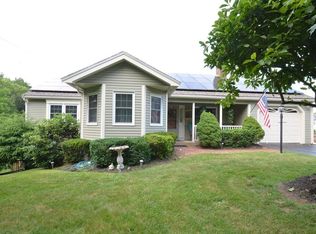 525 Oak St, Franklin, MA 02038