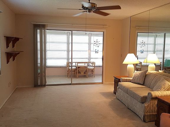 Living Room slider to porch 